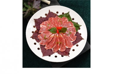 MÁ ĐÀO HEO HẤP TÍA TÔ