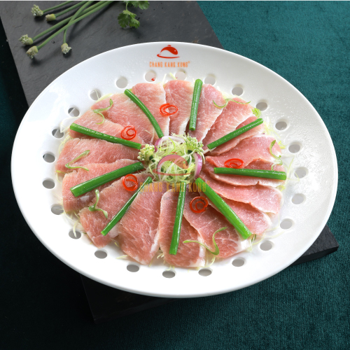 Diềm thăn heo Iberico hấp bông hành